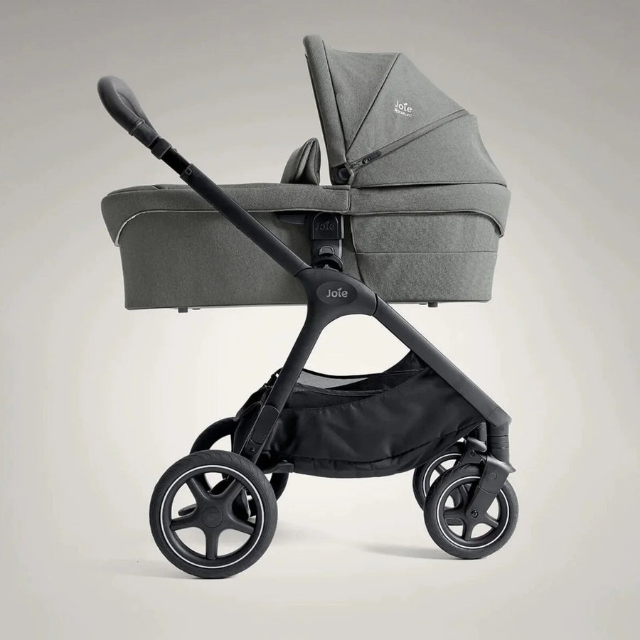 Joie Ramble XL Signature Carrycot - Evergreen - Miu Mau Collectibles
