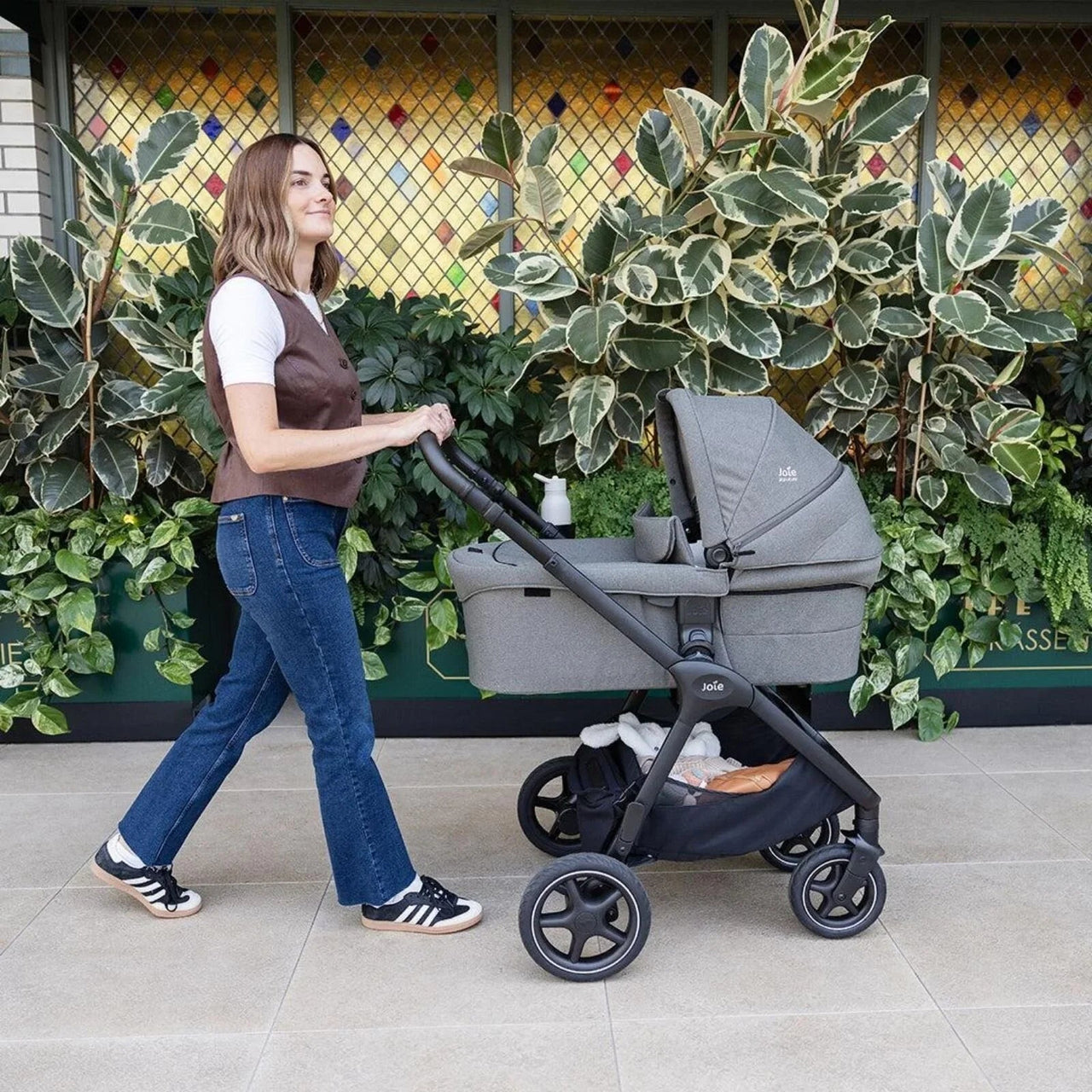 Joie Ramble XL Signature Carrycot - Evergreen - Miu Mau Collectibles