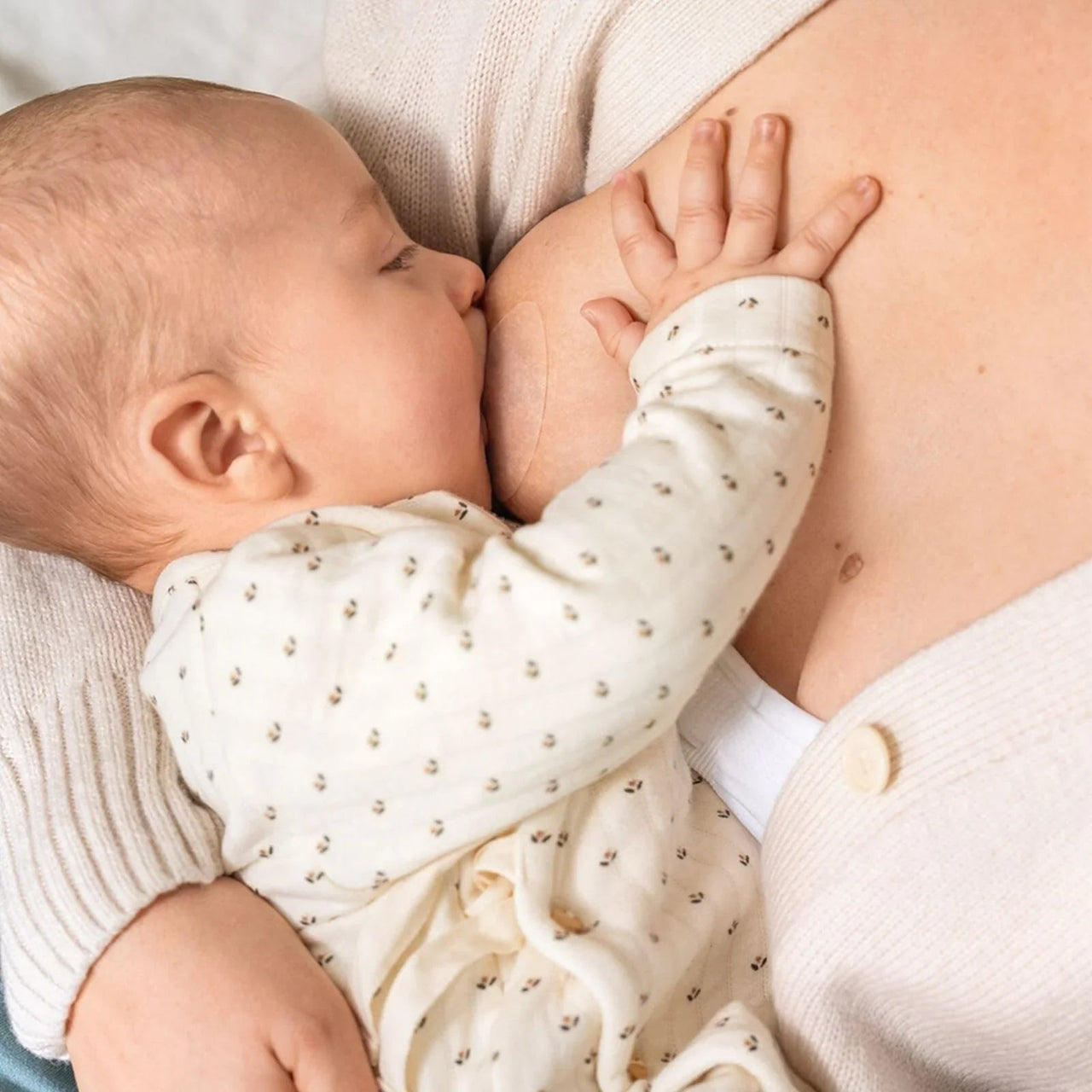 Medela Contact Nipple Shields (S) with Case Pack of 2 - Miu Mau Collectibles