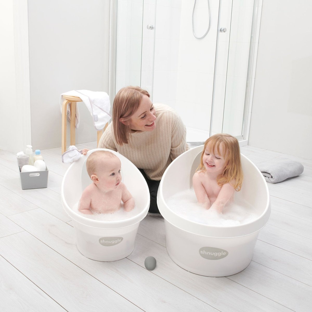 Shnuggle Toddler Bath Tub - White With Light Grey Backrest - Miu Mau Collectibles